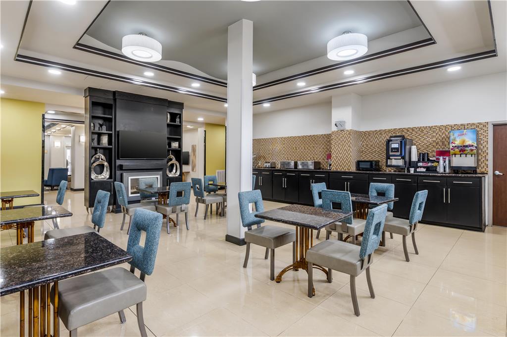 Фото Best Western Plus Jfk Inn & Suites