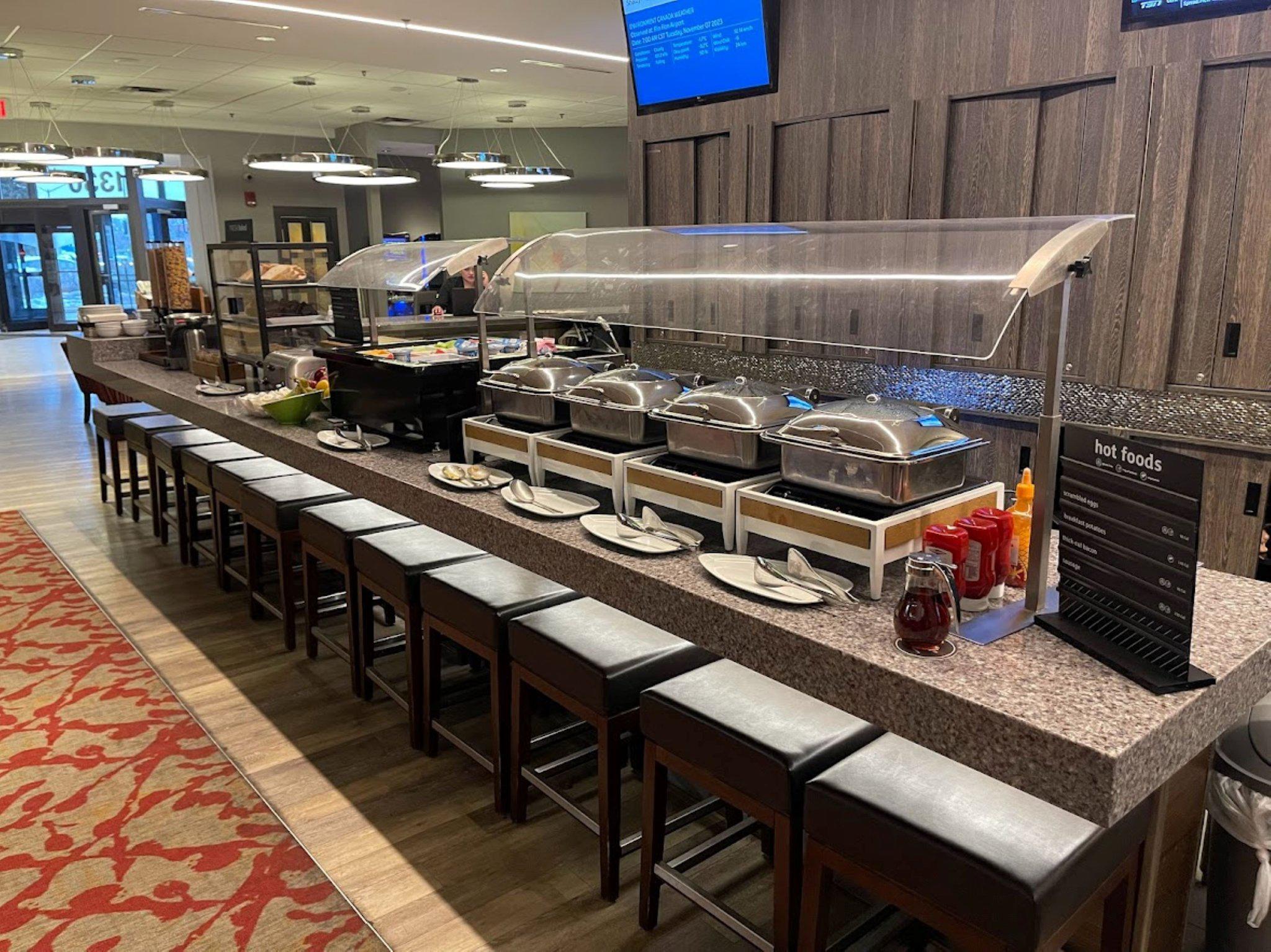 Фото Holiday Inn Winnipeg-South by ihg