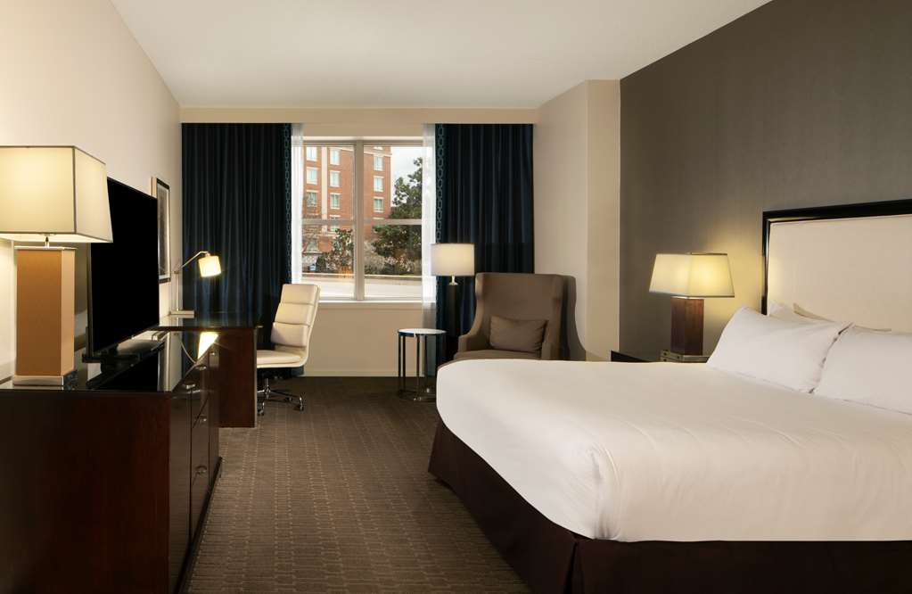 Фото Hilton Alexandria Old Town