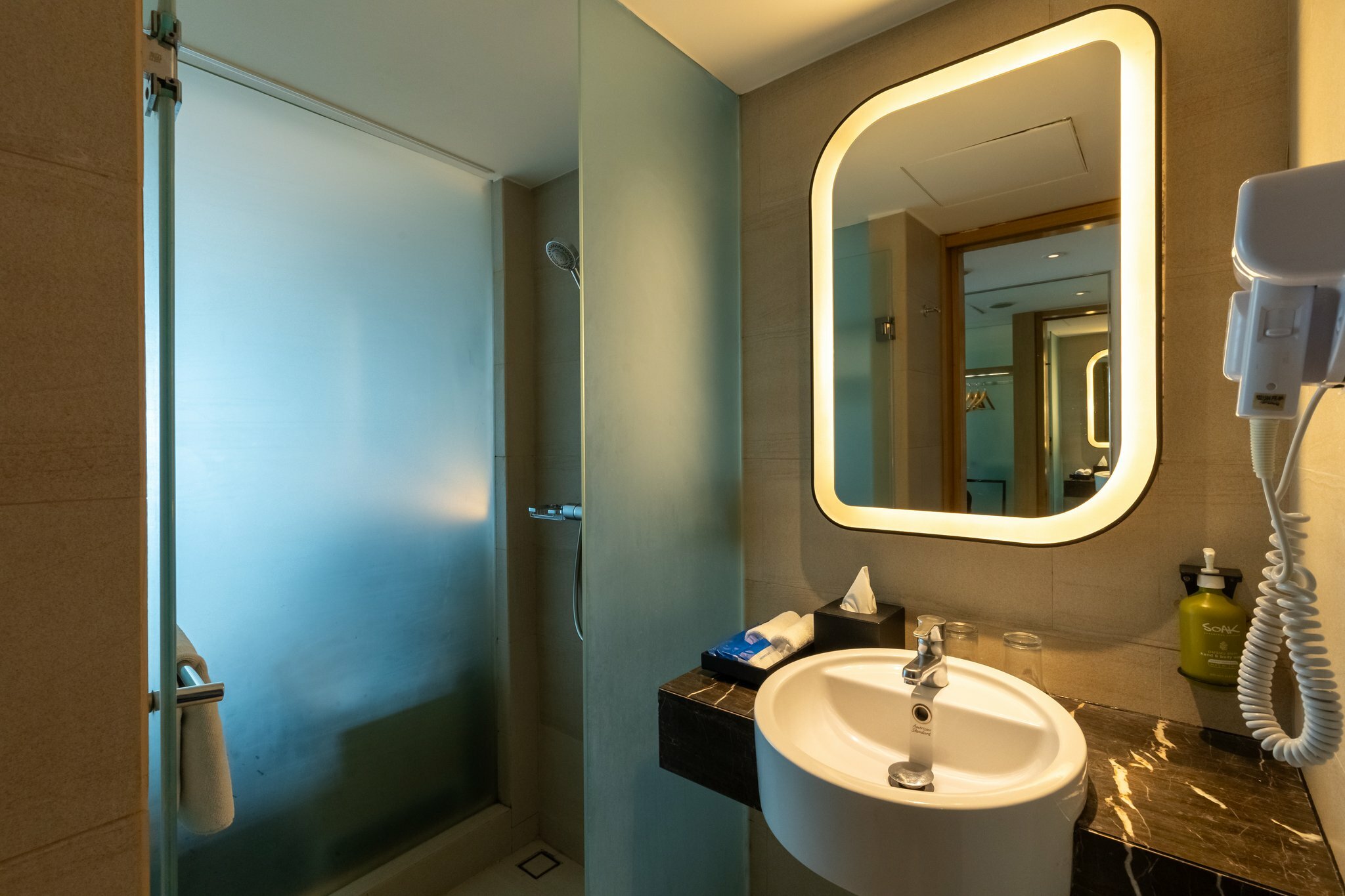Фото Holiday Inn Express Manila Newport World Resorts