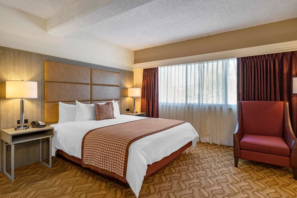 Фото Best Western Plus Thousand Oaks Inn