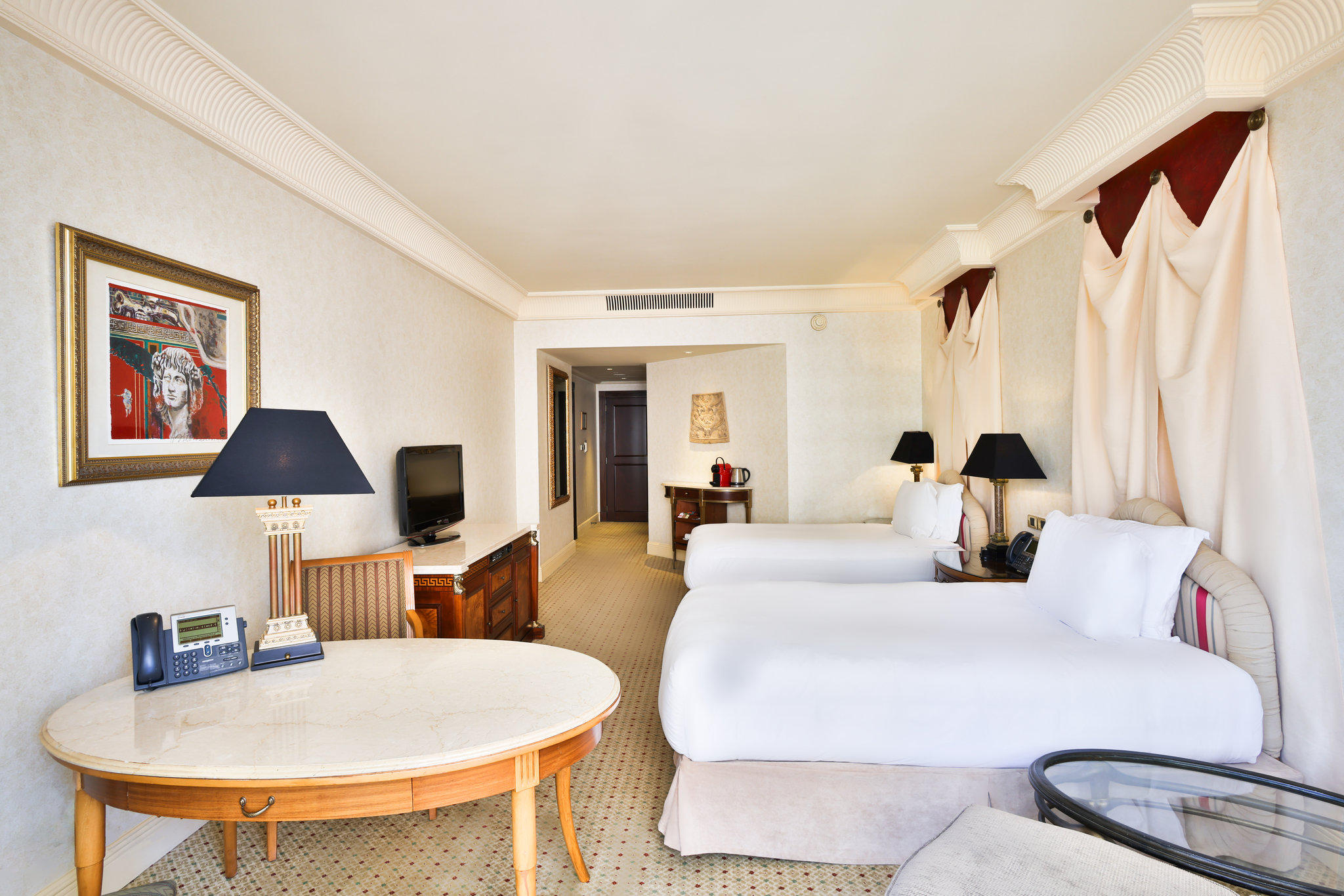 Фото InterContinental Phoenicia Beirut, an Ihg Hotel