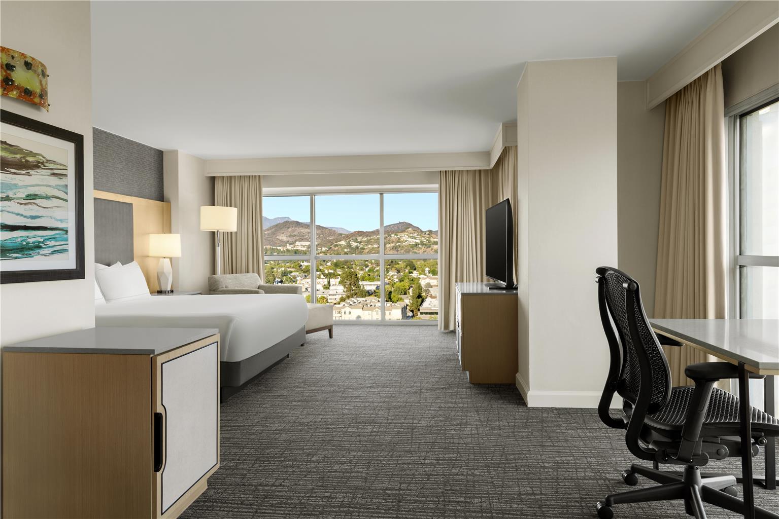 Фото Hilton Los Angeles North/Glendale & Executive Meeting Ctr
