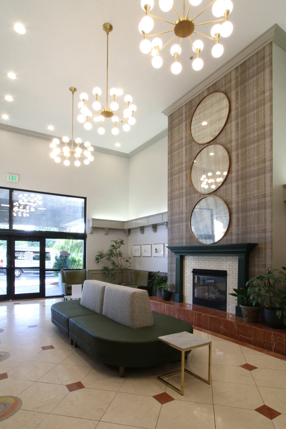 Фото Oxford Suites Spokane Valley