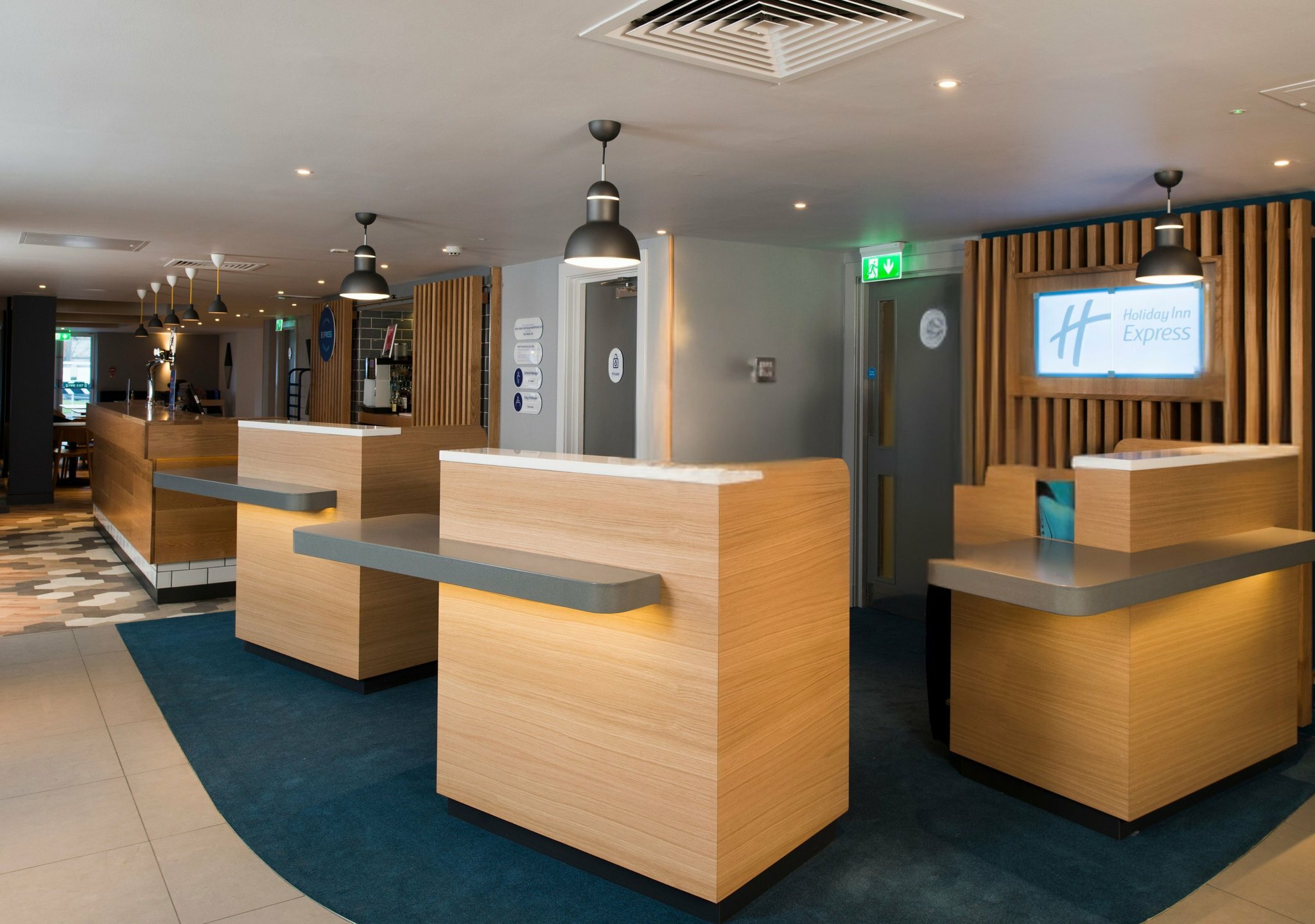 Фото Holiday Inn Express Edinburgh - Leith Waterfront, an Ihg Hotel