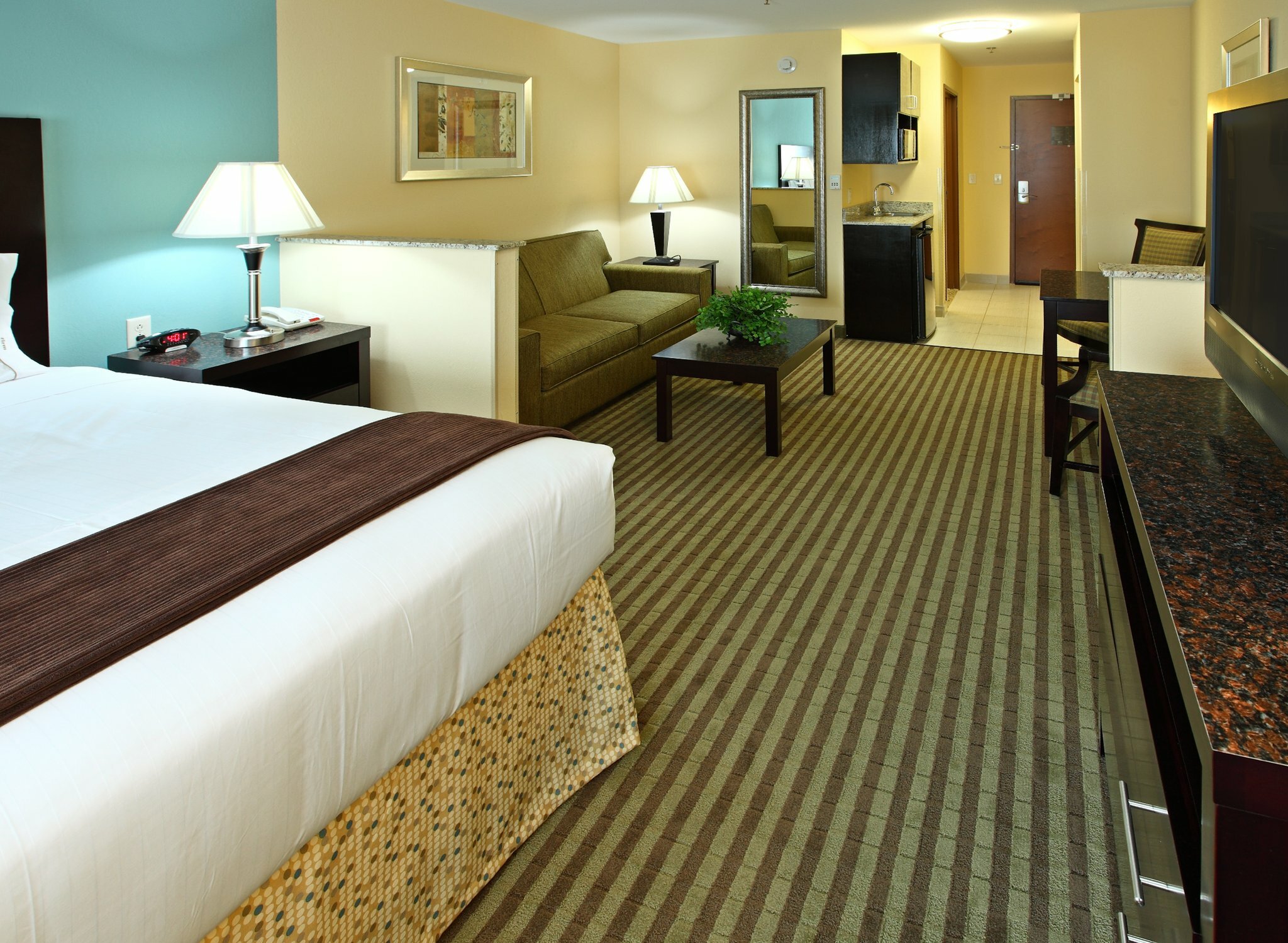 Фото Holiday Inn Express & Suites Carthage