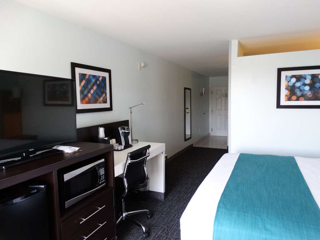 Фото Best Western Plus Kissimmee-Lake Buena Vista South Inn & Suites