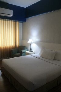 Гостиница The Pearl Manila Hotel