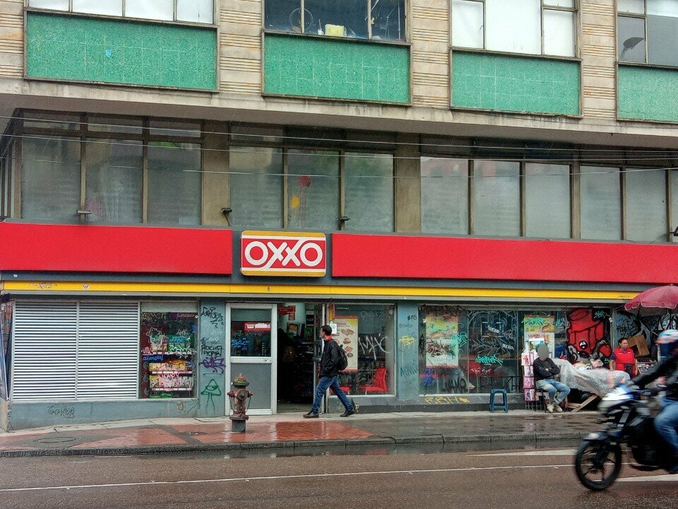 Grocery Oxxo Chapinero, Bogota, photo