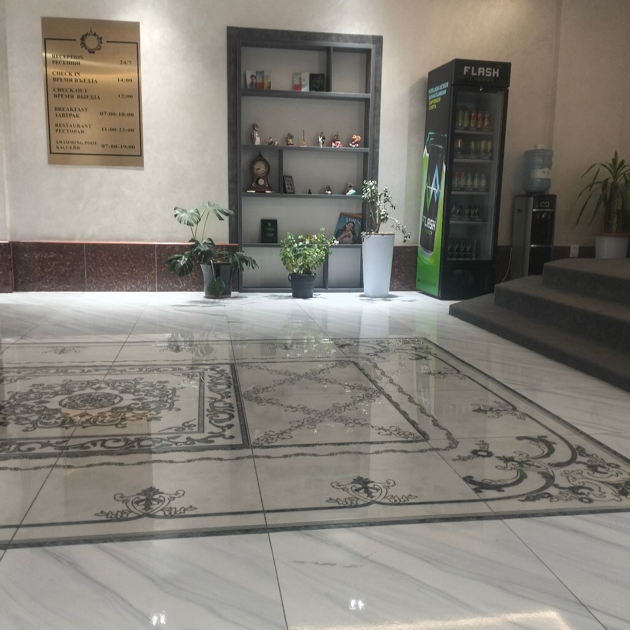 Фото Grand Avenue Hotel