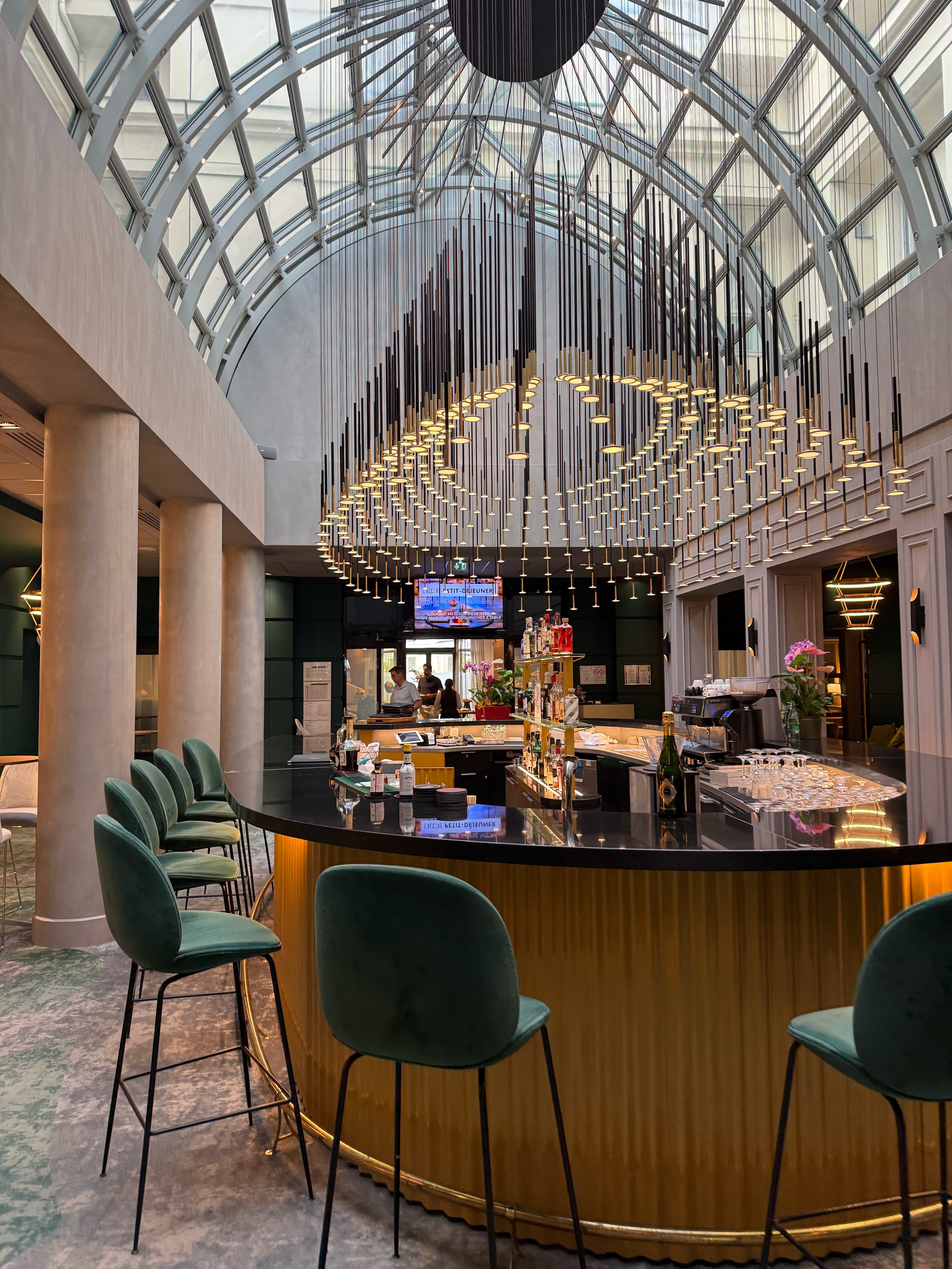 Фото Le Louis Versailles Château MGallery