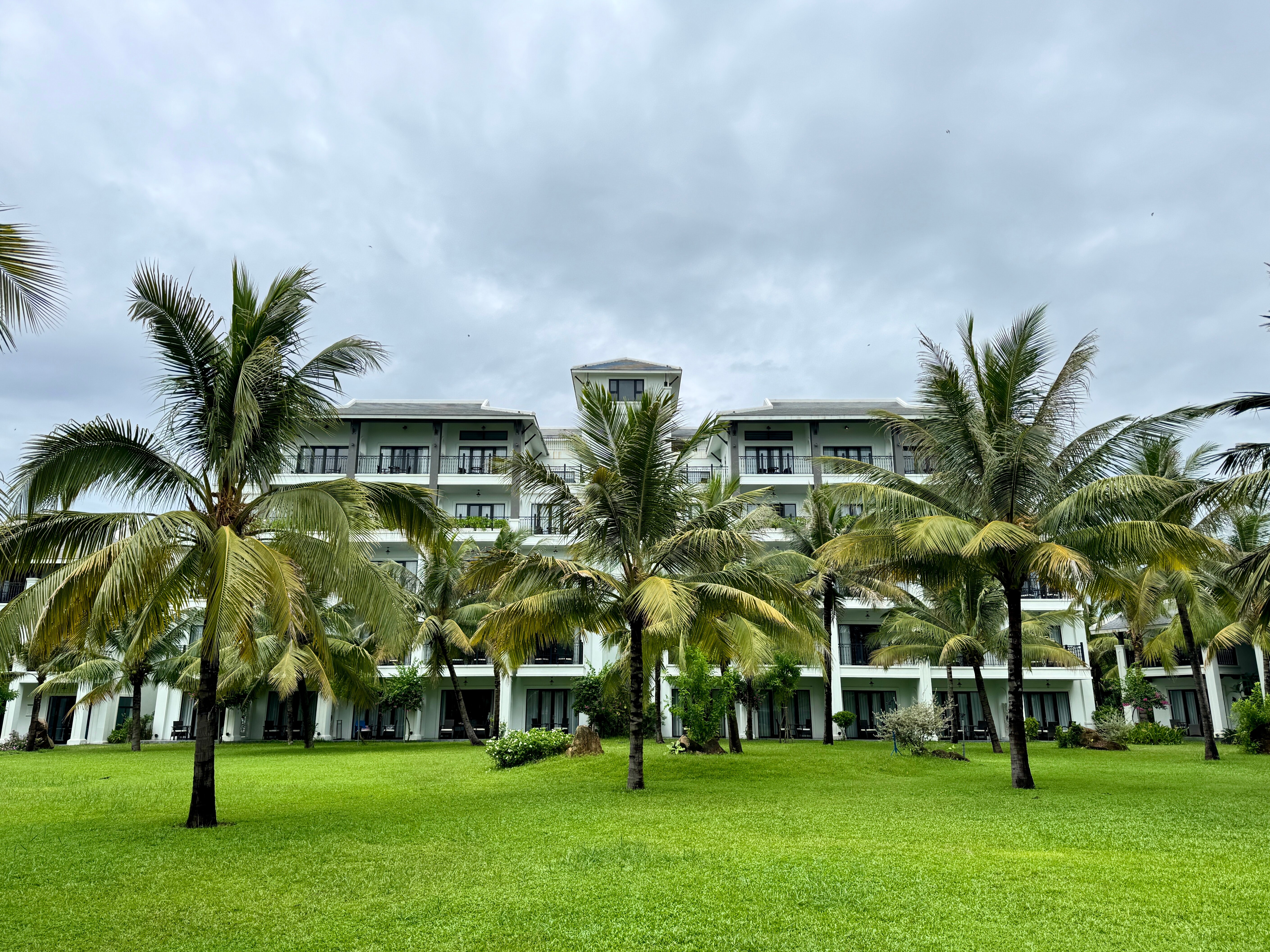 Фото Bliss Hoi An Beach Resort & Wellness