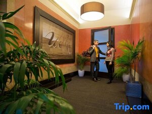 Гостиница Hotel Merkur - Czech Leading Hotels