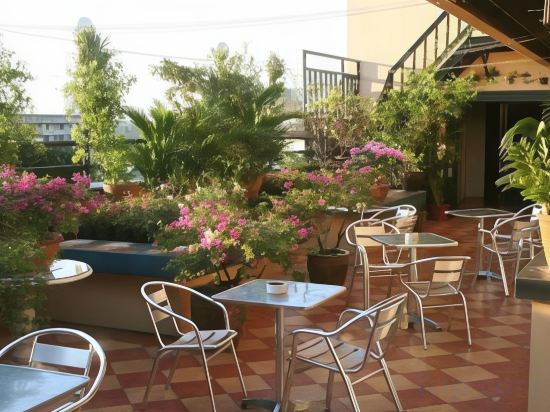 Фото отеля 4