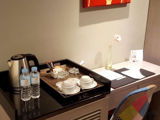 Фото Oyo 146 Solace Hotel