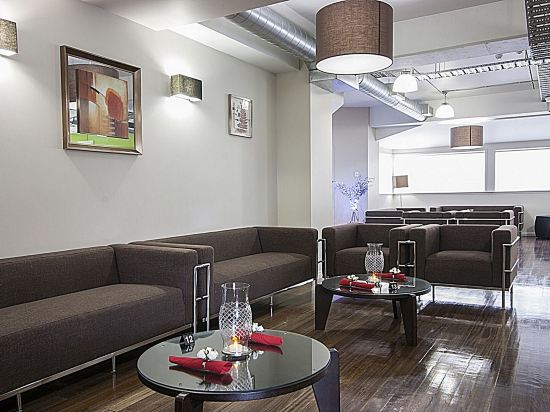 Фото Ascotia off Queen