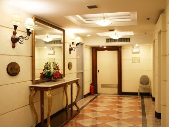 Фото Tiara Oriental Hotel