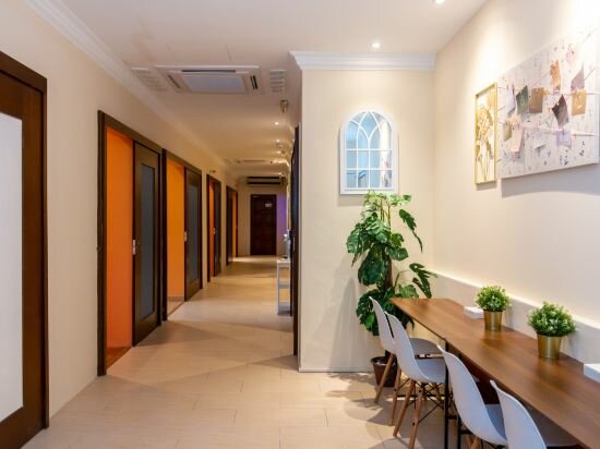 Фото Momostay Capsule Hotel