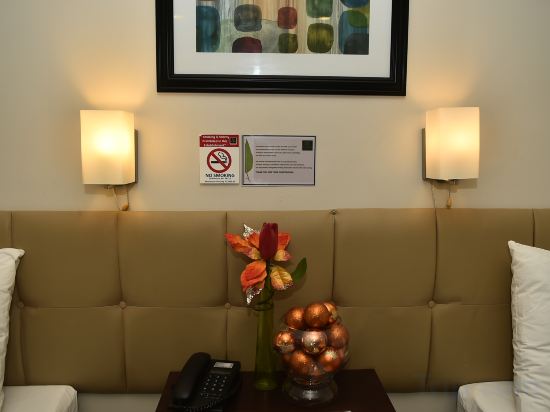 Фото Columbus Plaza Hotel