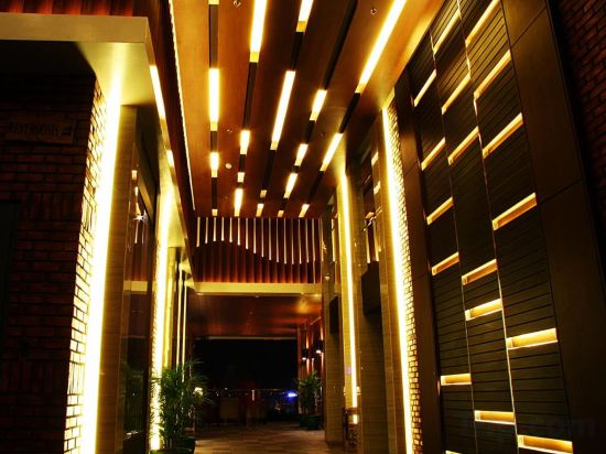 Фото Central Park Tower Resort