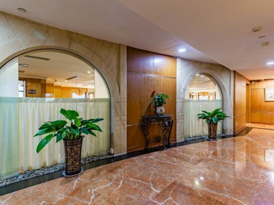 Фото Dalian Asia Pacific Service Apartment