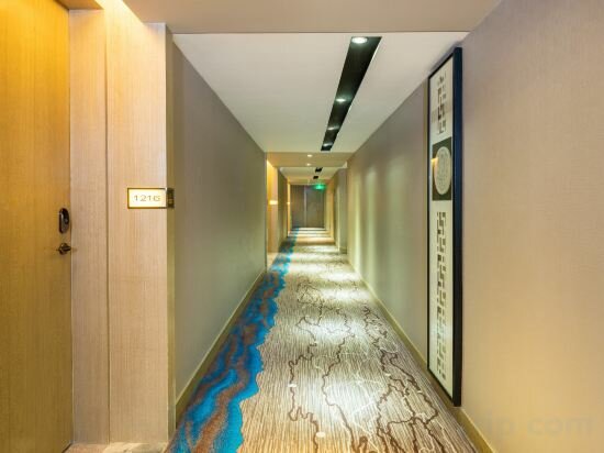 Фото 65777021211