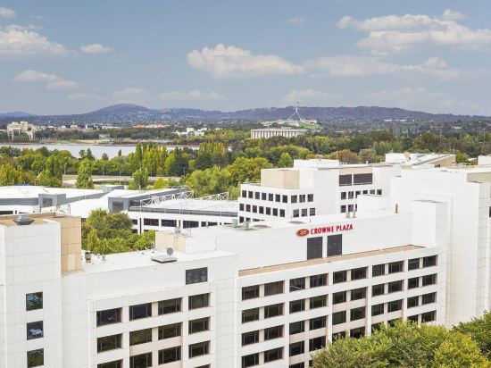 Фото Crowne Plaza Canberra