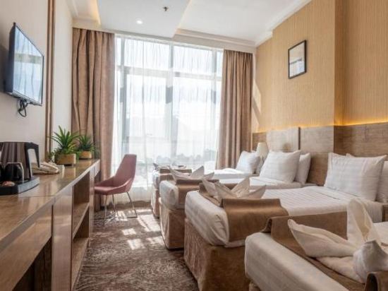 Фото Emaar Legend