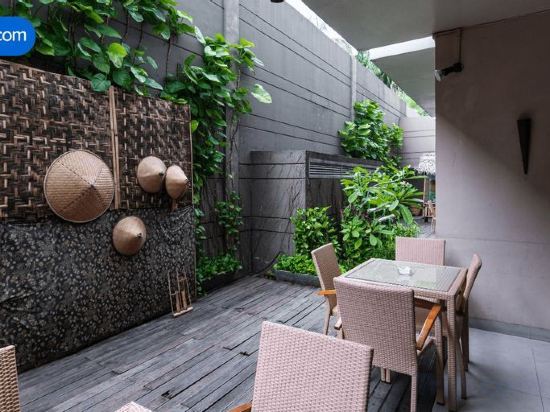 Фото Midtown Hotel