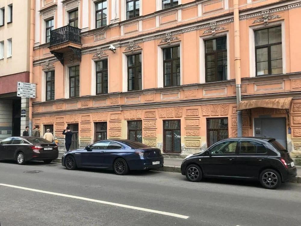 Фото отеля 2