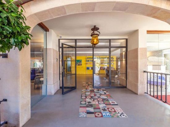 Фото Hotel Cala Sant Vicenç - Adults Only + 16