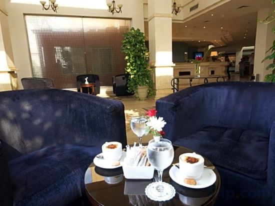 Фото Swiss Inn Pyramids Golf Resort