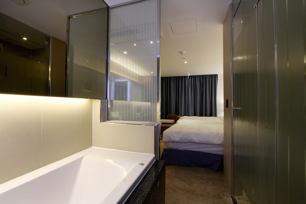 Фото Royal Prime Hotel