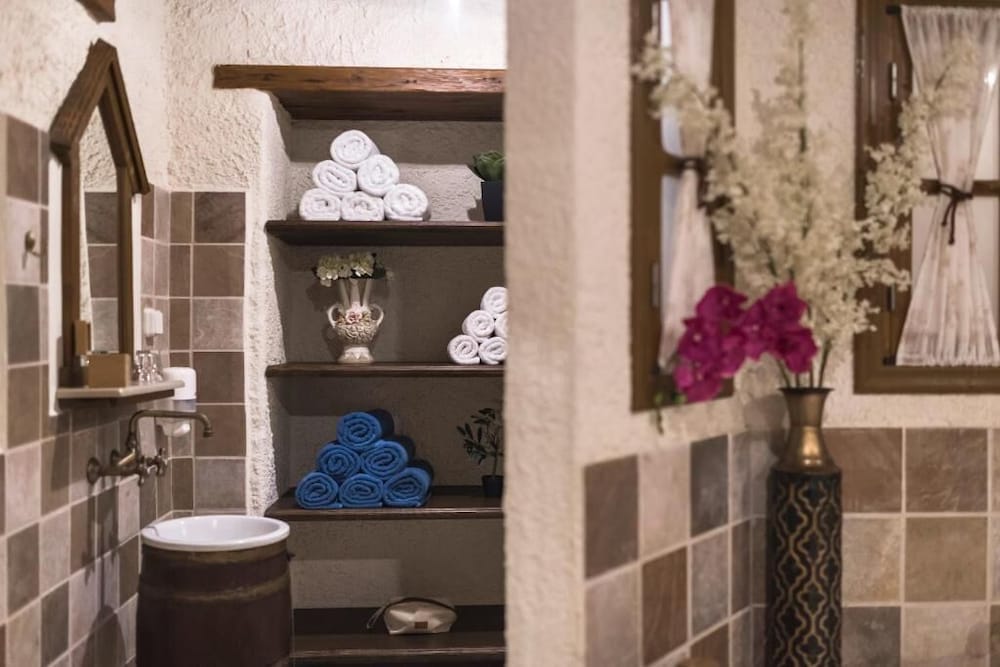 Фото Koukos Traditional Guesthouse