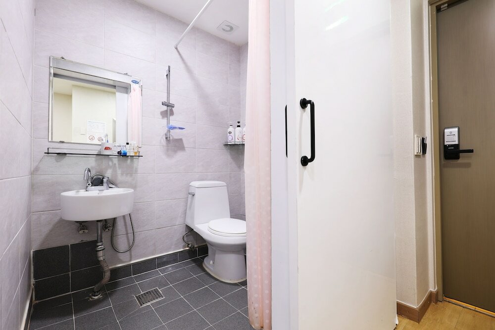 Фото Stay 7 Hostel Myeongdong