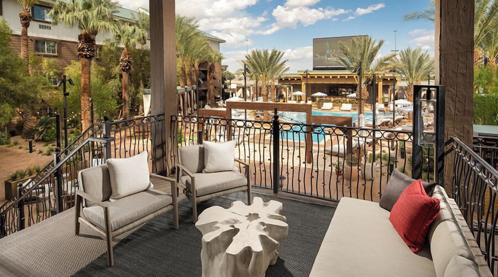 Фото Silverton Casino Lodge - Newly Renovated