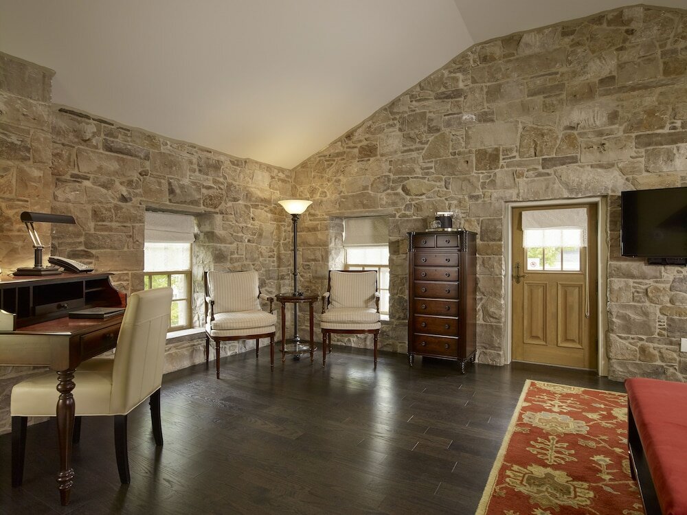 Фото The Barracks Inn