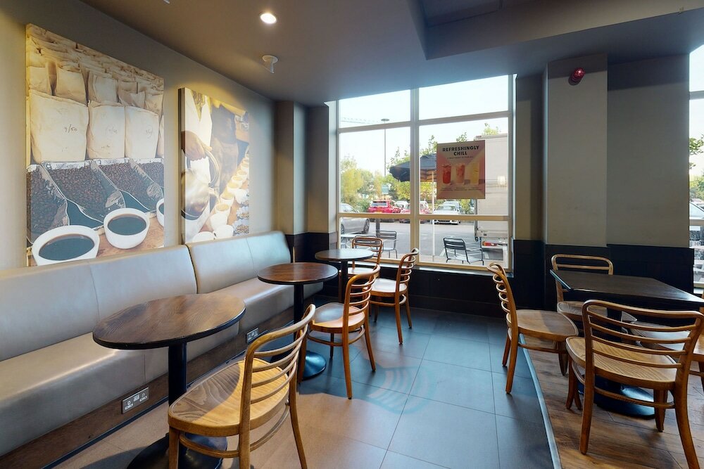 Фото Village Hotel Bournemouth