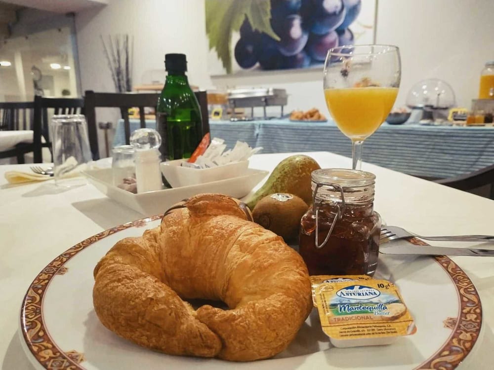 Фото Hotel Bodega El Juncal