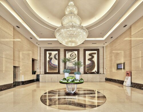 Внешний вид отеля Queena Plaza Hotel Tainan в Тайнани, фото 3