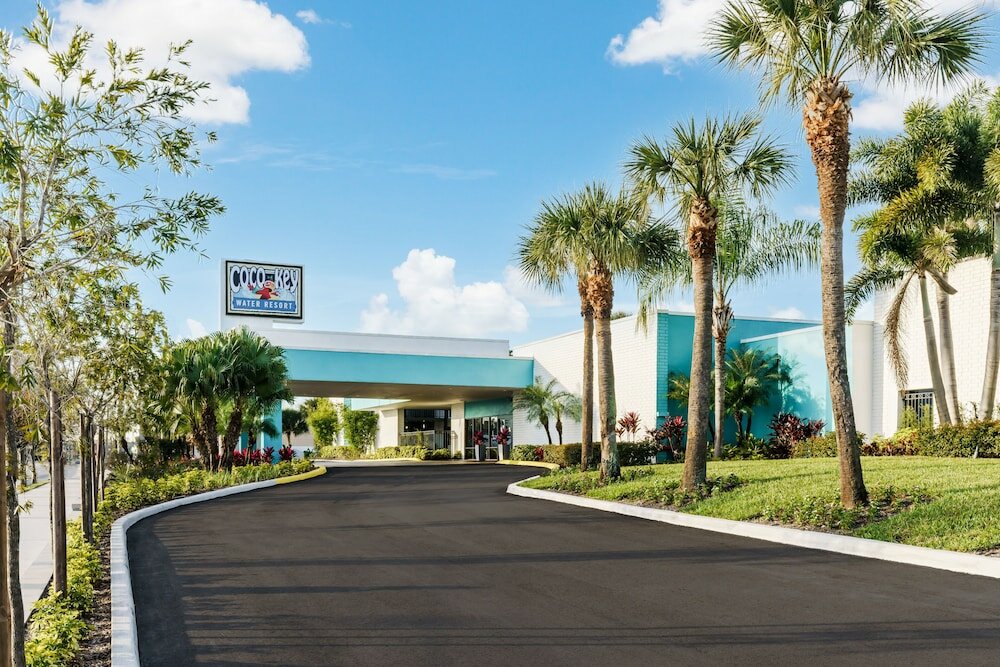 Фото CoCo Key Hotel and Water Resort