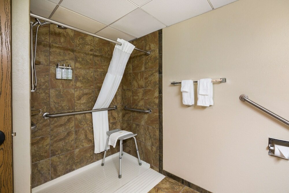 Фото Revel Hotel Minot, SureStay Collection by Best Western