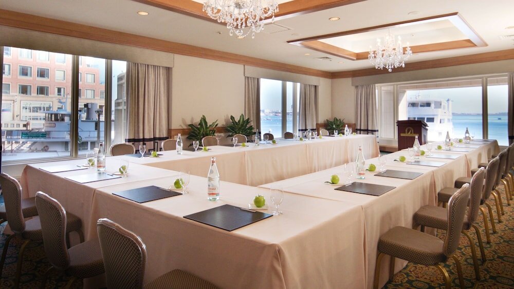 Фото Boston Harbor Hotel