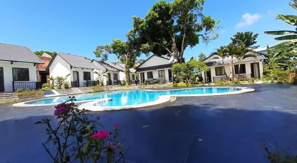 Фото Rum Bungalow Resort Phu Quoc