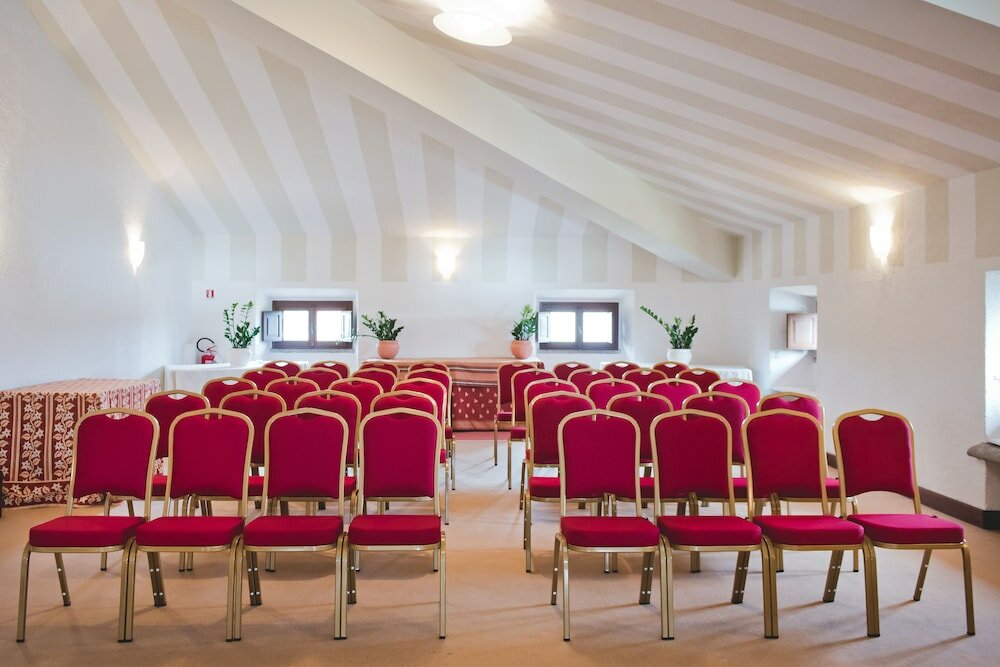 Фото La Posta Vecchia Hotel