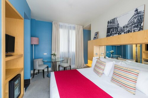 Внешний вид отеля Room Mate Alicia в Мадриде, фото 2