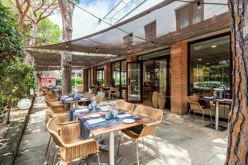 Внешний вид отеля Nm Suites в Кастеле д'Аро, Платхе д'Аре и С'Агаре, фото 3