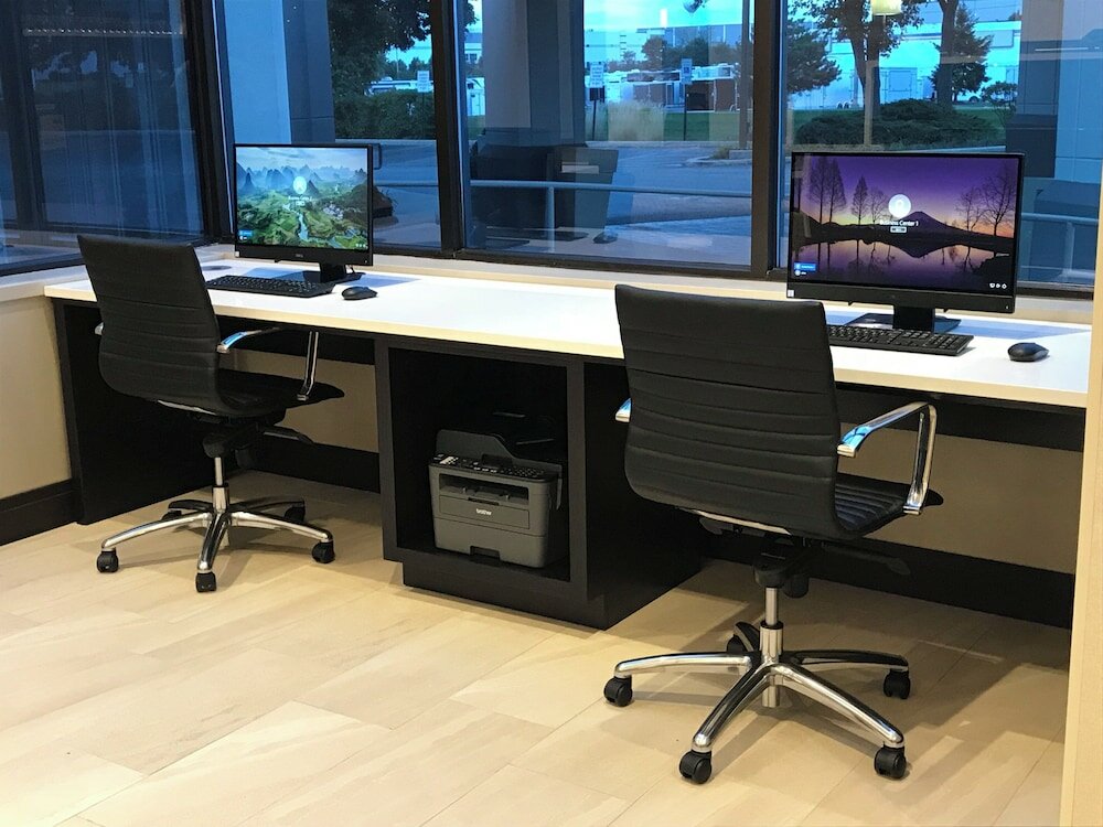 Фото Holiday Inn & Suites Chicago-Carol Stream