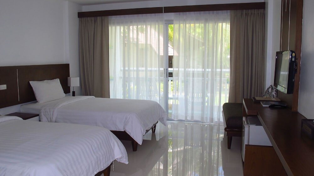 Фото Peace Laguna Resort & SPA