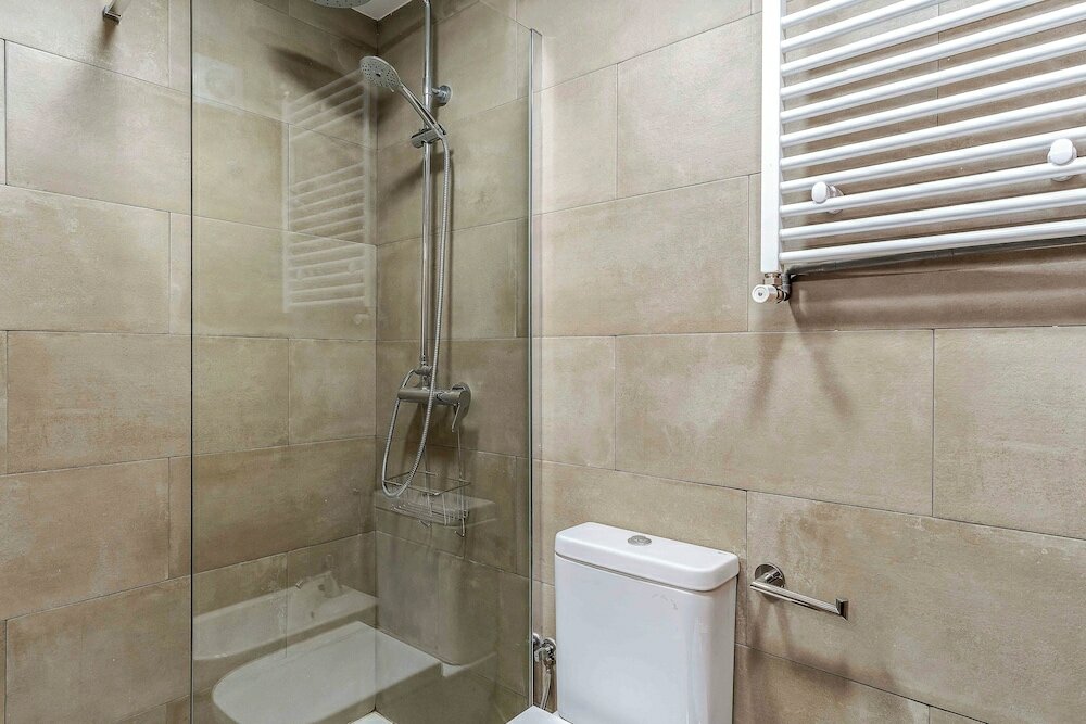 Фото Aparthotel Bertran